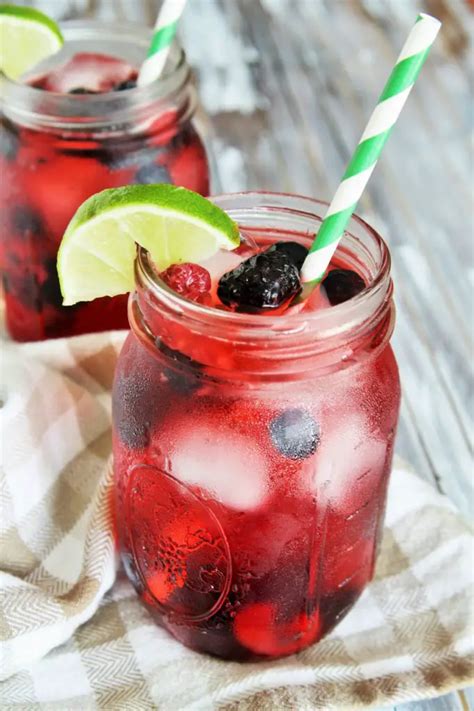 very berry hibiscus refresher recipe.